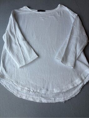 Mododoc Soft White Cotton Gauze 3/4 sleeve shirt raw hem Lightweight Comfort M